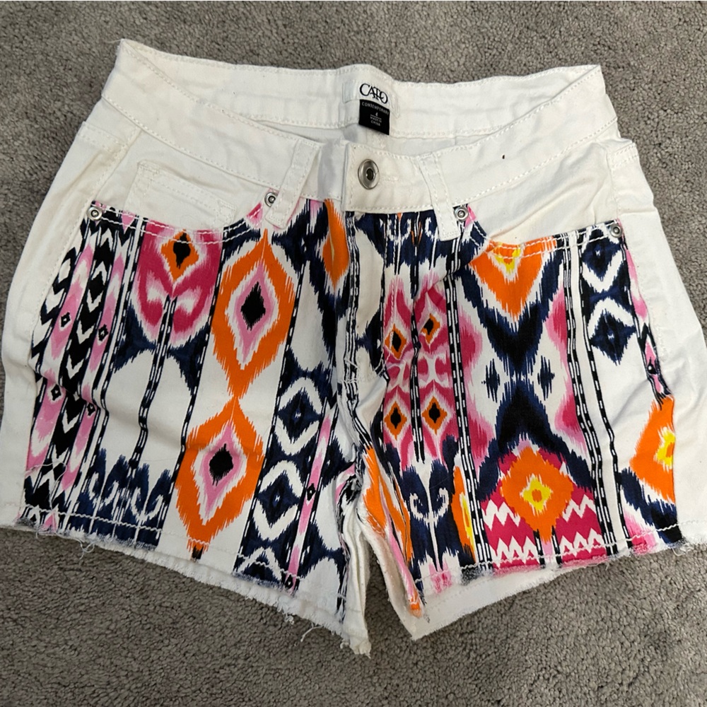 Cato shorts size 4 great shape very colorful